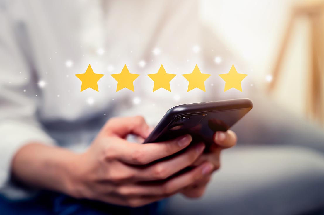 Comment les médias sociaux influencent les décisions d'achat et redéfinissent l'e-commerce